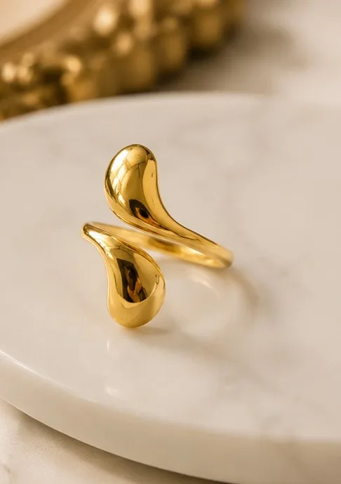 Teardrop Ring